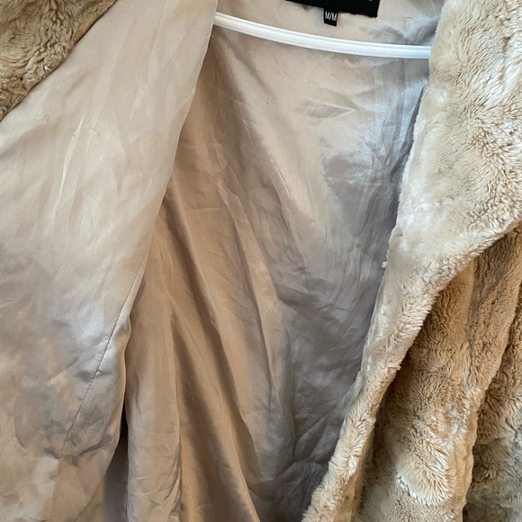 Beige fur coat - Picture 4 of 5